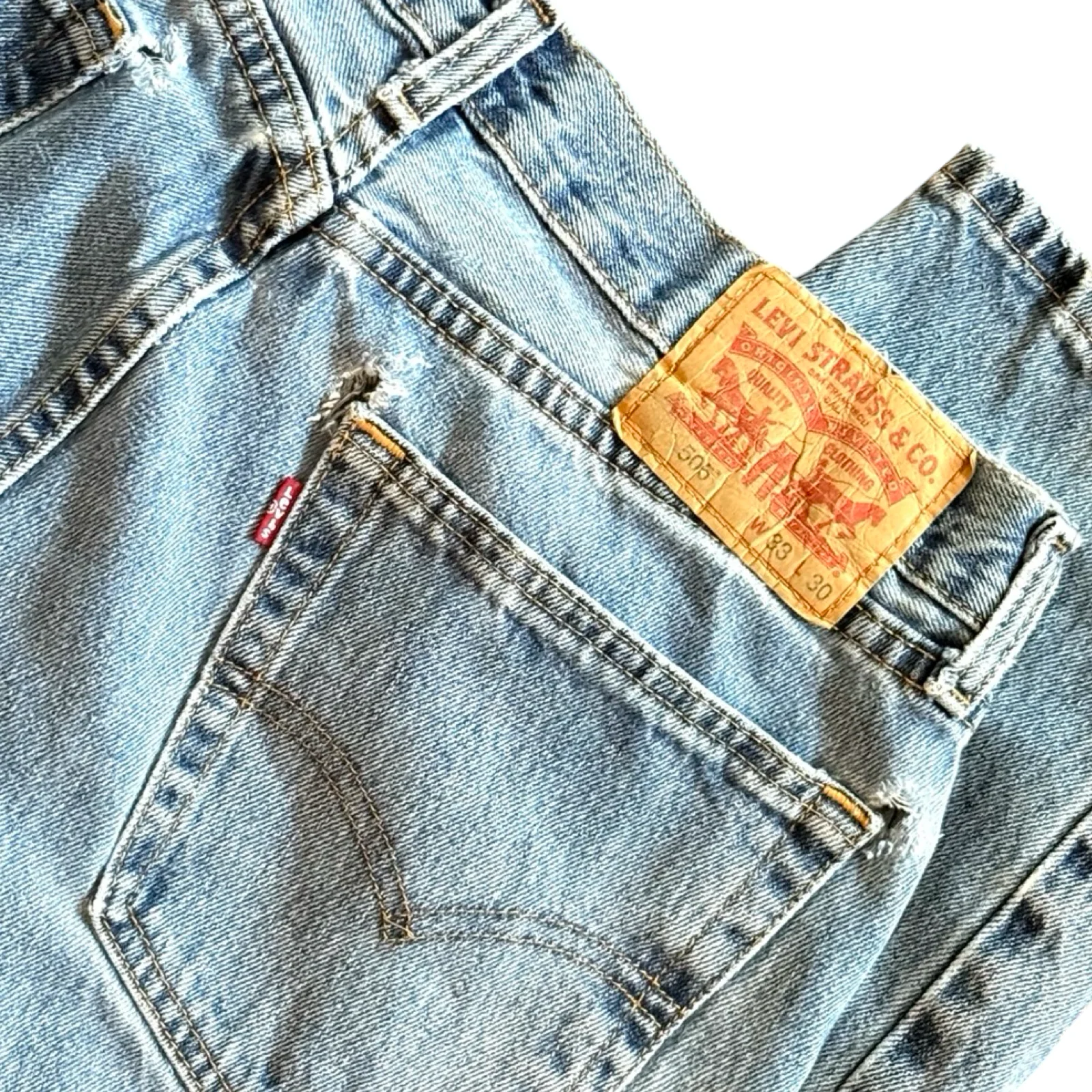 Vintage 505 Levis Jeans (32”) - Image 3